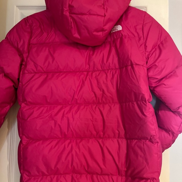 The North Face Down Zip Up Youth XL NWOT 
Pink - Picture 5 of 5